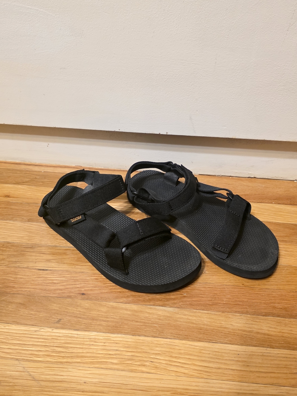 Teva Size 6 EU 37 Black Webbing Sport Sandals Youth Women Outdoor Velcro Tactile